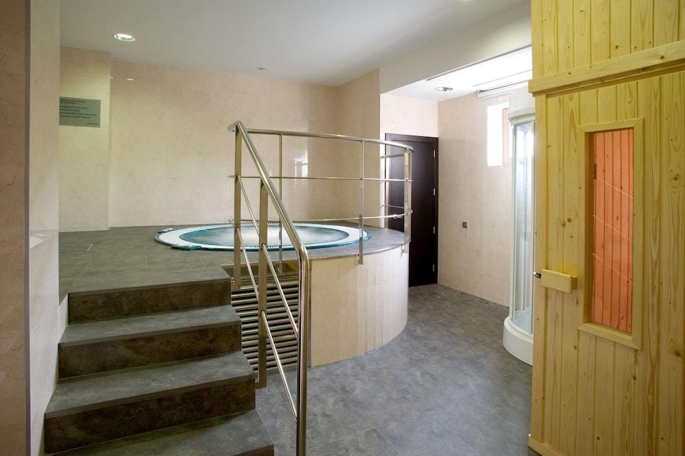 Nh Balago Hotel