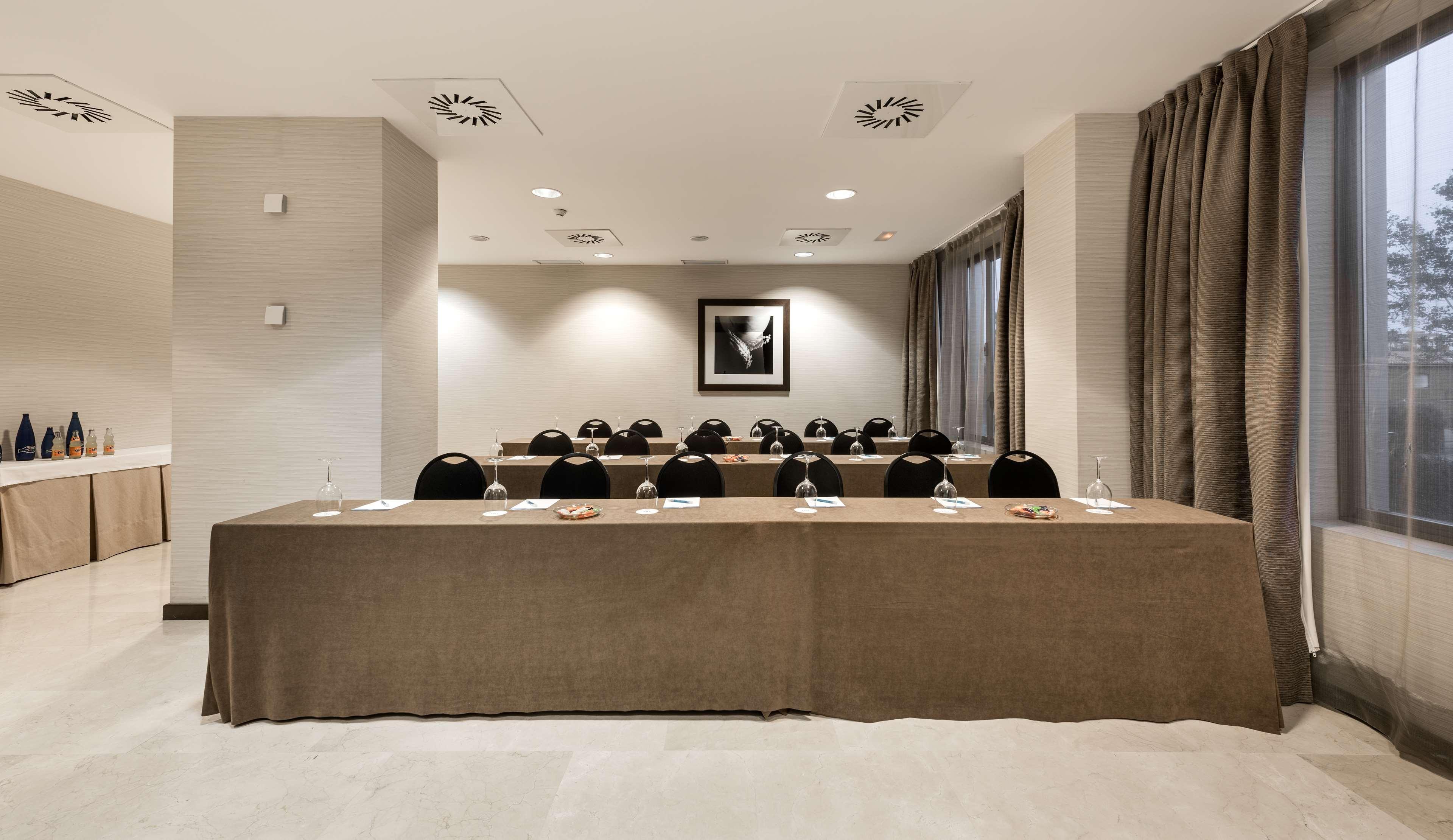 Hotel Nh Balago 4*